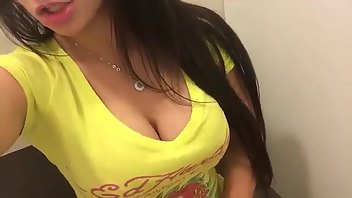 Emanuelly Raquel Trying clothes shop masturbating ManyVids Free Porn Videos
