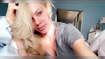 xxxriley i love when i can distract you watch me fuck holes on the hotel floor for you xxx onlyfans porn