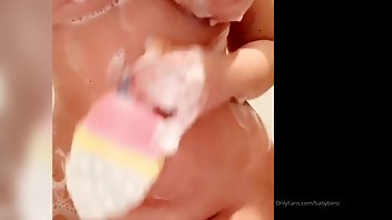 babybenz shower_show xxx onlyfans porn videos