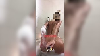 Gibson Reign anal dildo masturbation & hitachi bathtub show snapchat premium porn videos