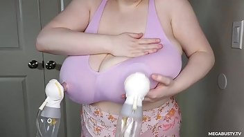 cassie0pia - pumping my titties & squirting milk