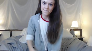 charlotte1996 GFE after school foot play, toe sucking & cum Chaturbate