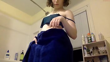 girlnextd00r1 bathroom | Chaturbate nude camgirls