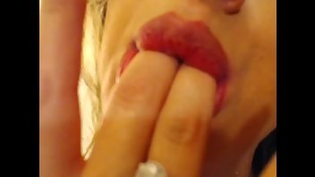 Murrrrrrka rubbing Russian pussy | MFC cam porn video