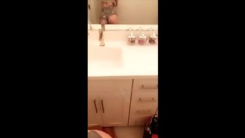 Austin Reign bathroom naked teasing snapchat free