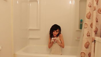 PumpkinSpice Bath - extremely slim naked cam girl MFC, MyFreeCams