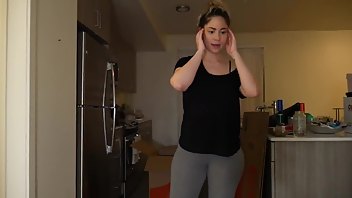 AshleyAlban Mover Finds Sex Toy Stash Cam & Premium Free Porn Videos
