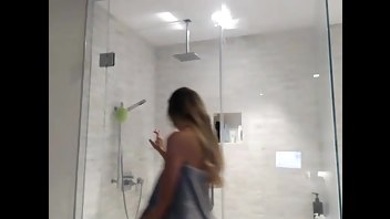 Ellenlove shower MFC nude cam videos