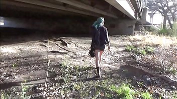 eliza bathory peeing under the bridge xxx premium manyvids porn videos